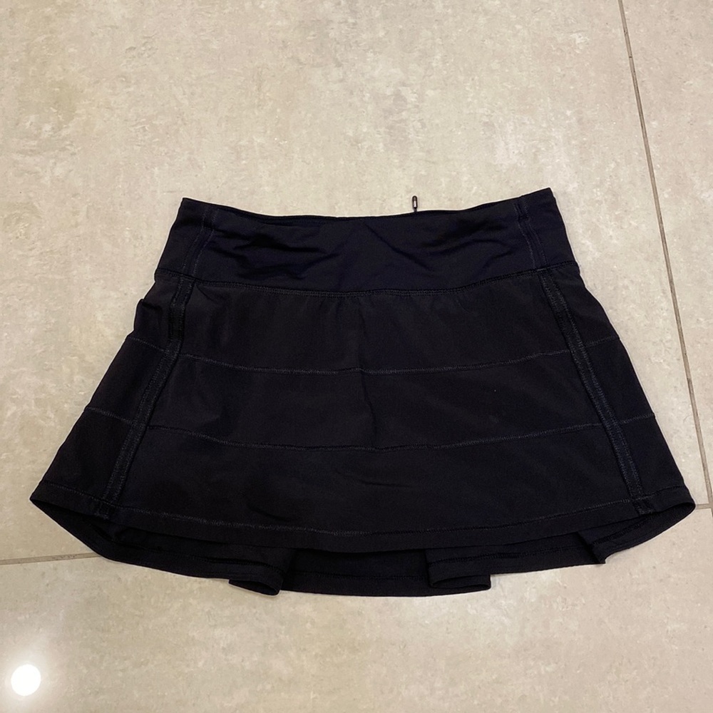 Lululemon Pace Rival Mid-Rise Skirt 2.5”